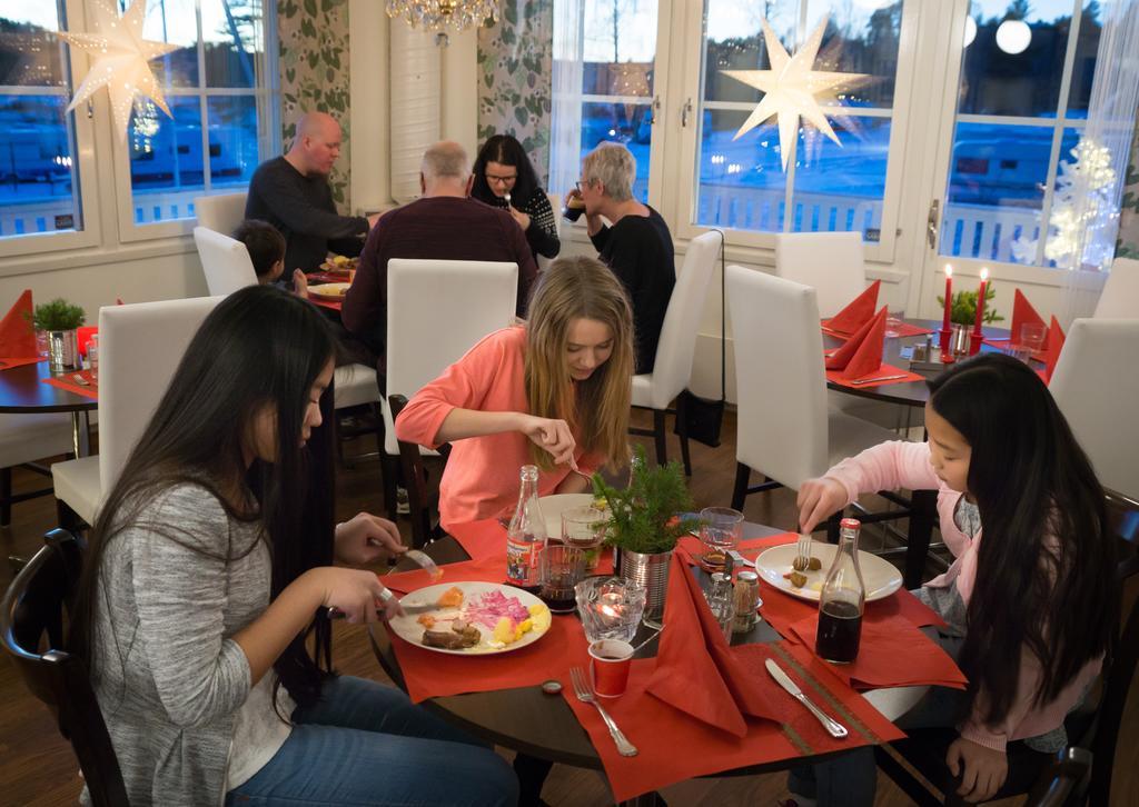 Sikfors Konferens&Fritidsby Hotel Vargbacken Eksteriør billede